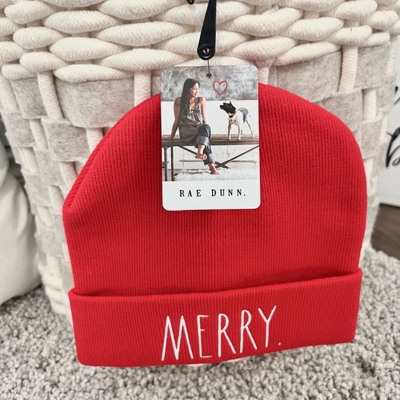 Rae Dunn MERRY Xmas Red Knit Beanie Hat Christmas Toque NWT - Picture 2 of 9